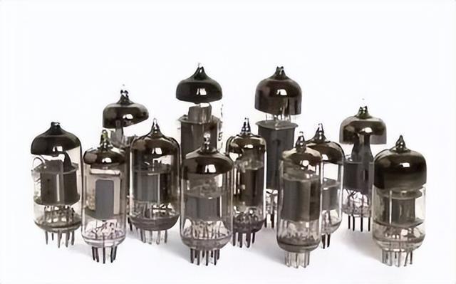 揚(yáng)眉吐氣！國(guó)產(chǎn)芯片迎來(lái)新突破，中國(guó)自研芯片強(qiáng)勢(shì)崛起，不容易！(圖2)