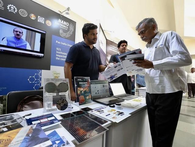 莫迪預(yù)告首款“印度造”芯片問世(圖1)